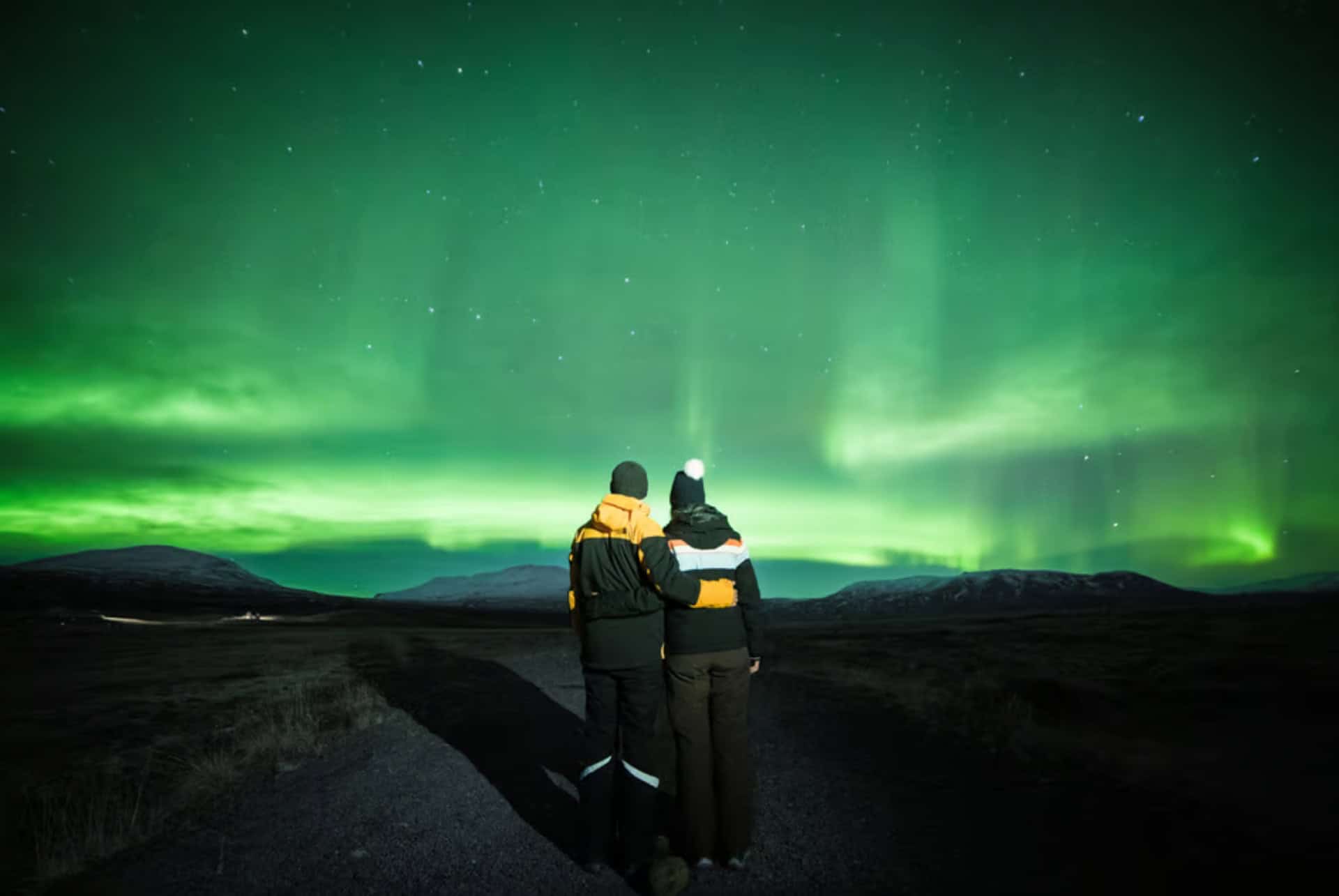visite des aurores boreales en minibus et chocolat chaud