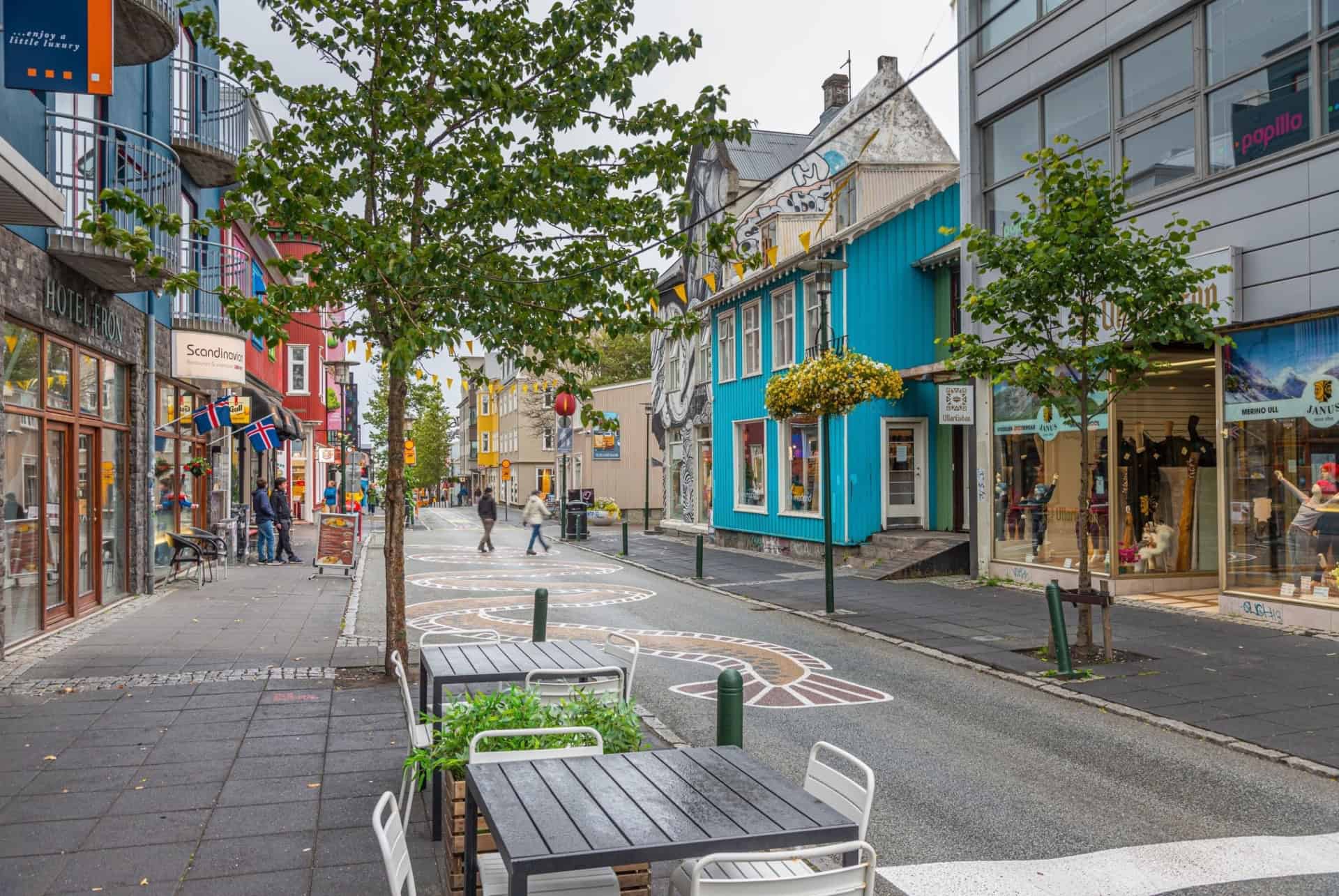 rue de reykjavik road trip en islande