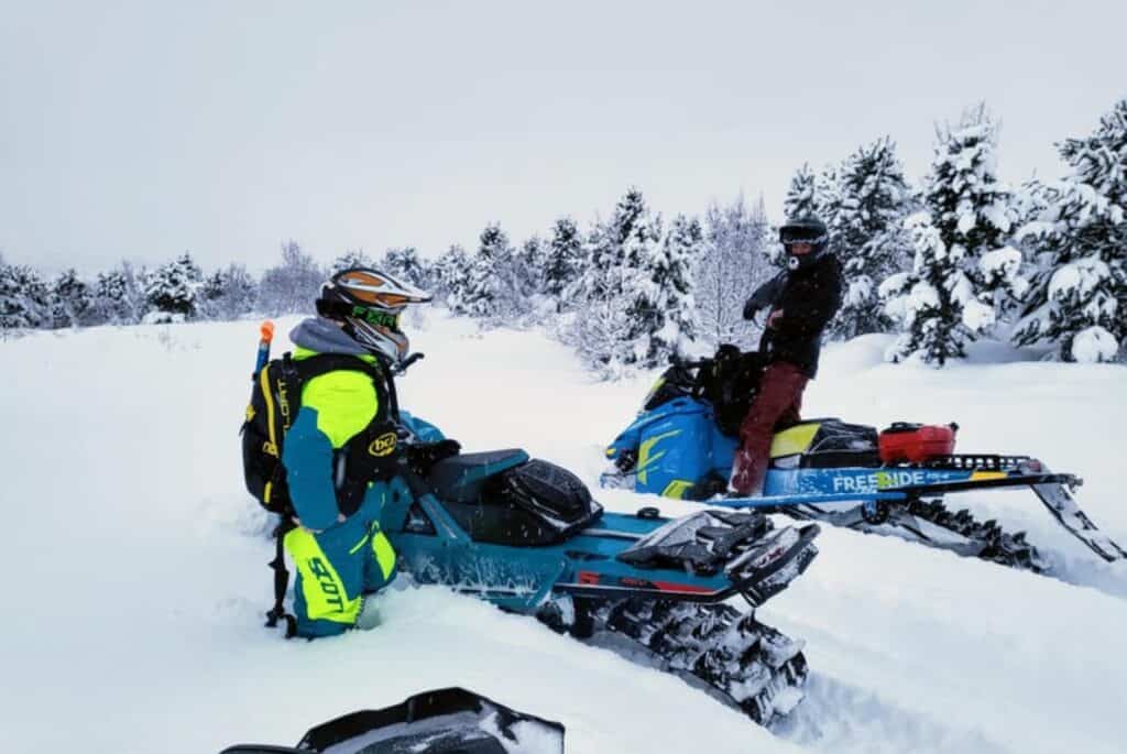 Excursion en Motoneige depuis Hvolfsvollur