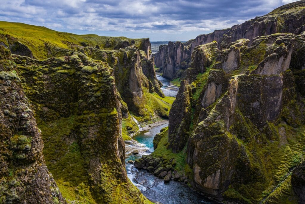 Visite du canyon et lagon glaciaire de Fjadrárgjúfur