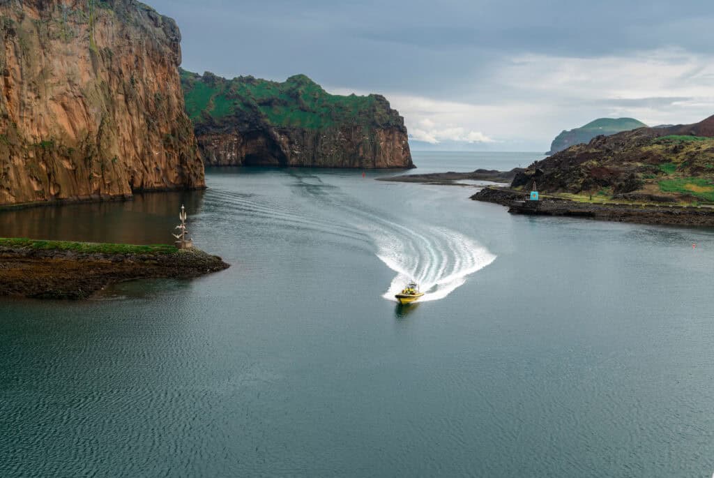 Tour en bateau des îles Vestmann depuis le port d'Heimaey