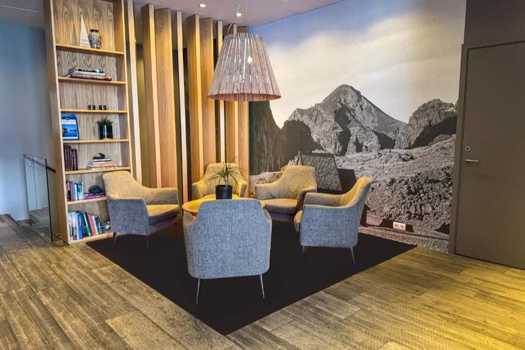 hotel vestmannaeyjar reception