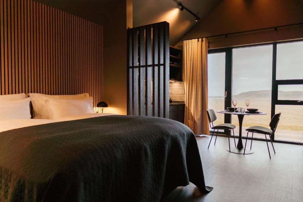 black beach suites