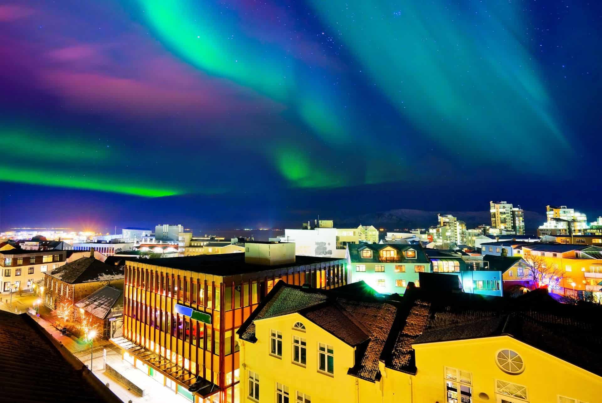 aurores boreales reykjavik en 2 jours