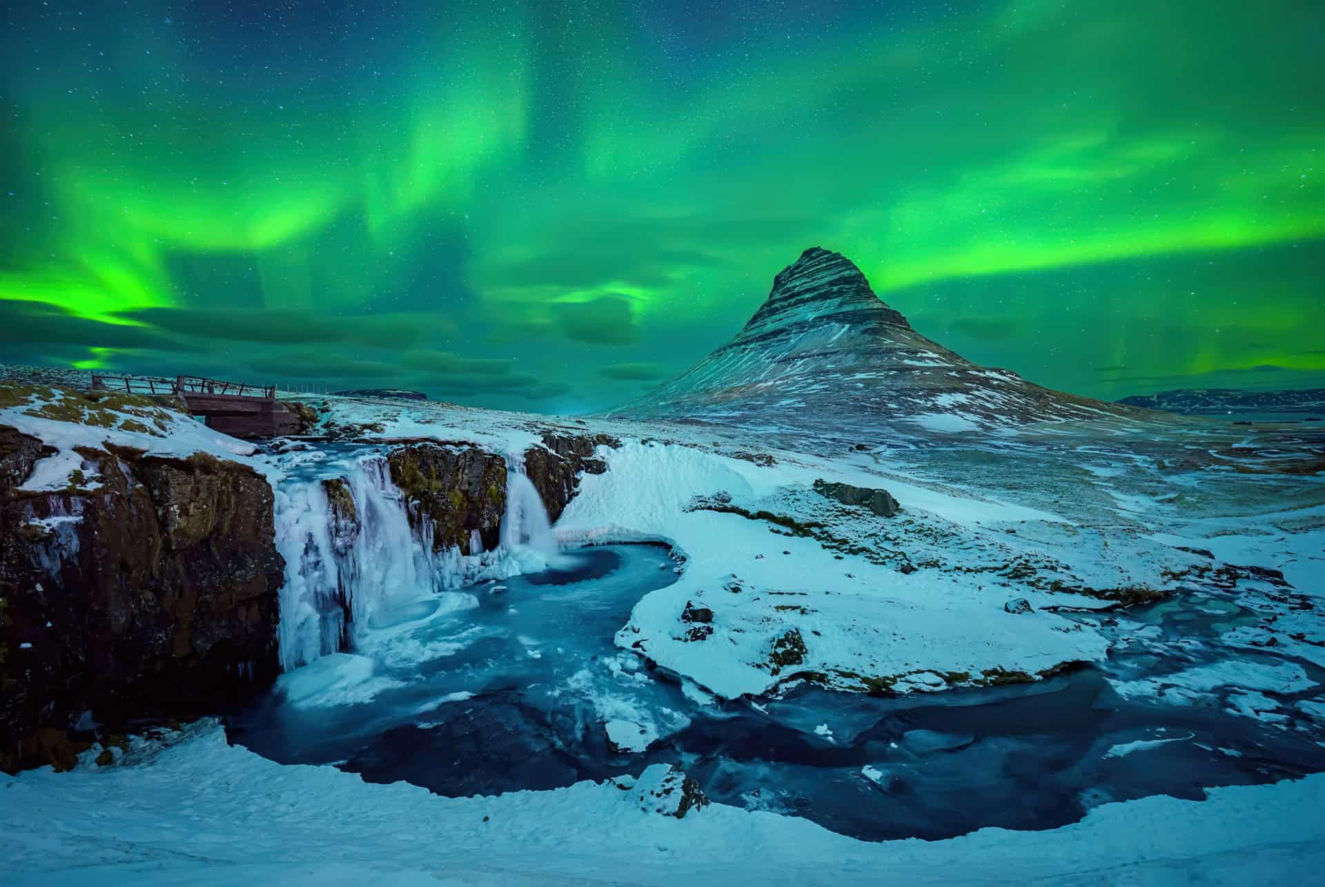 aurore boreale kirkjufell aurore boreale kirkjufell
