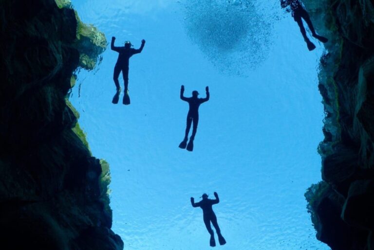 Snorkeling dans la faille de Silfra