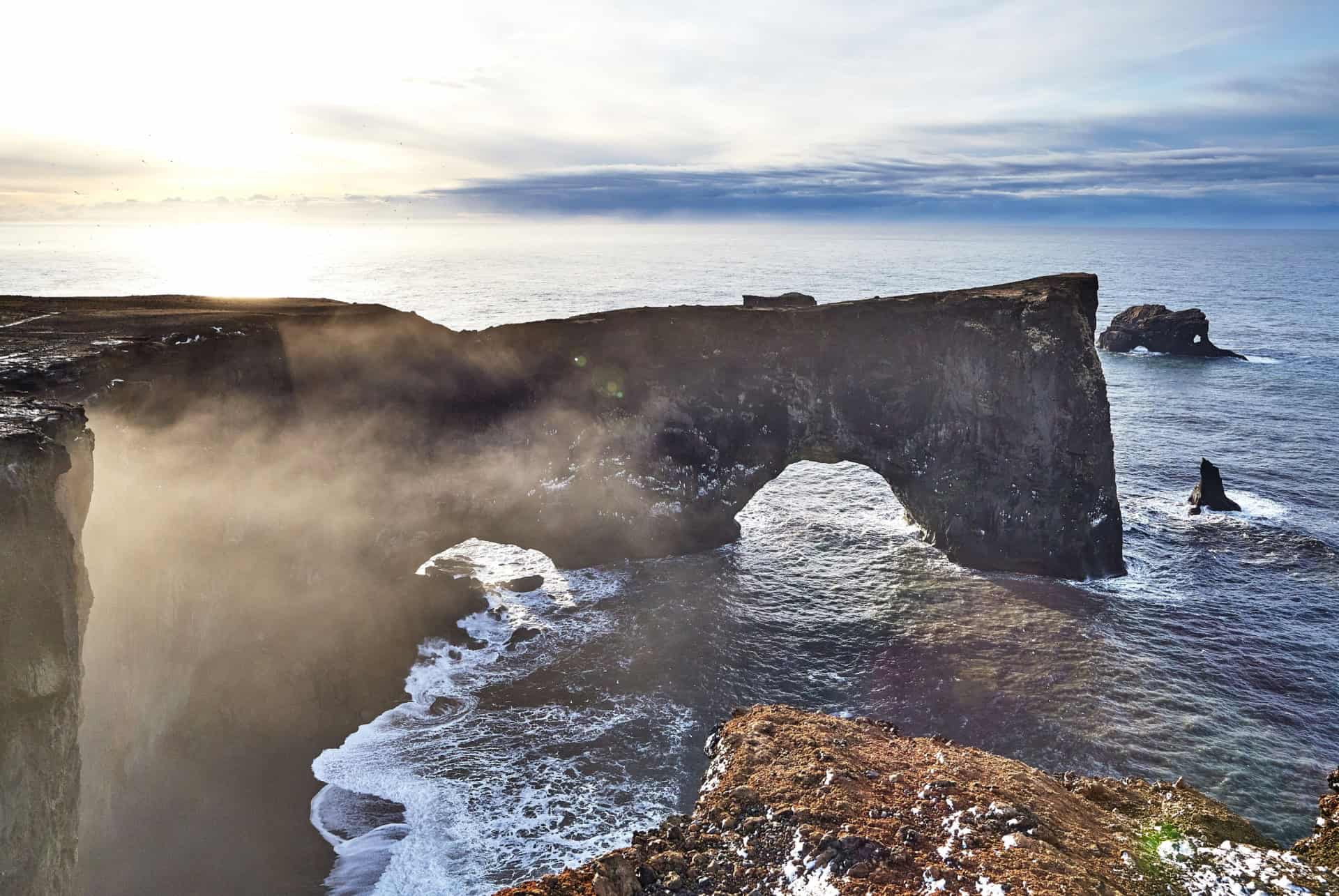 cap de dyrholaey islande cap de dyrholaey islande