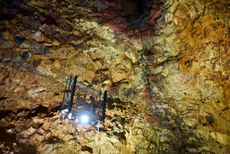 Visite Inside the Volcano