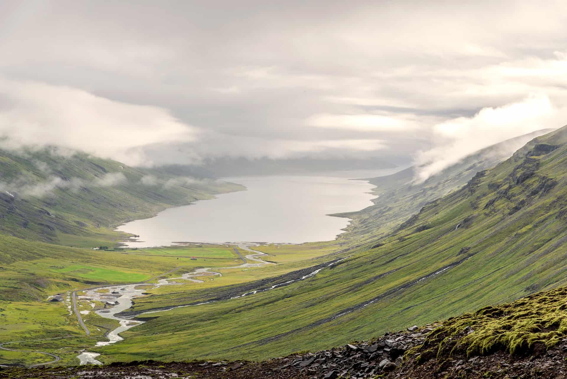 mjoifjordur fjords islande 