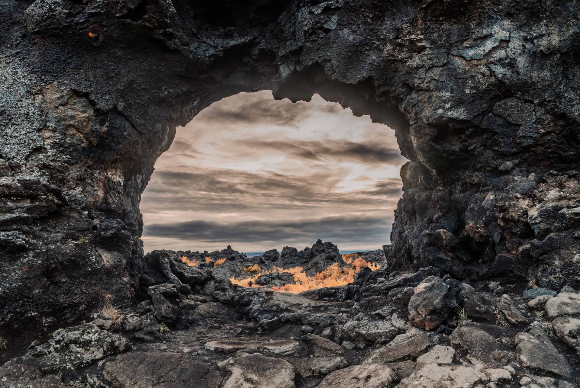 dimmuborgir champs de lave