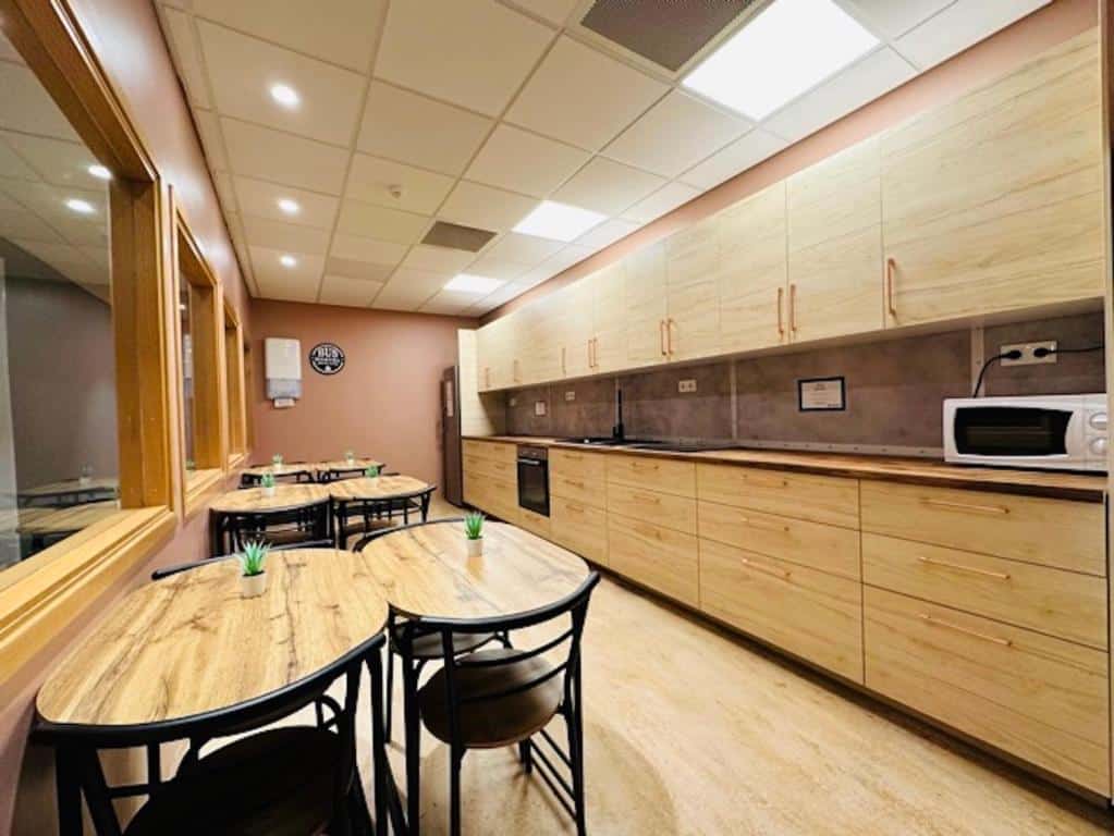 bus hostel reykjavik