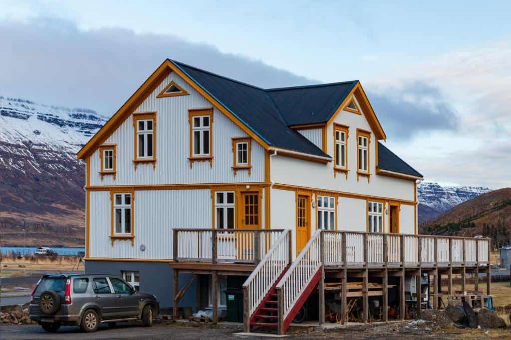 undiraldan steinholt