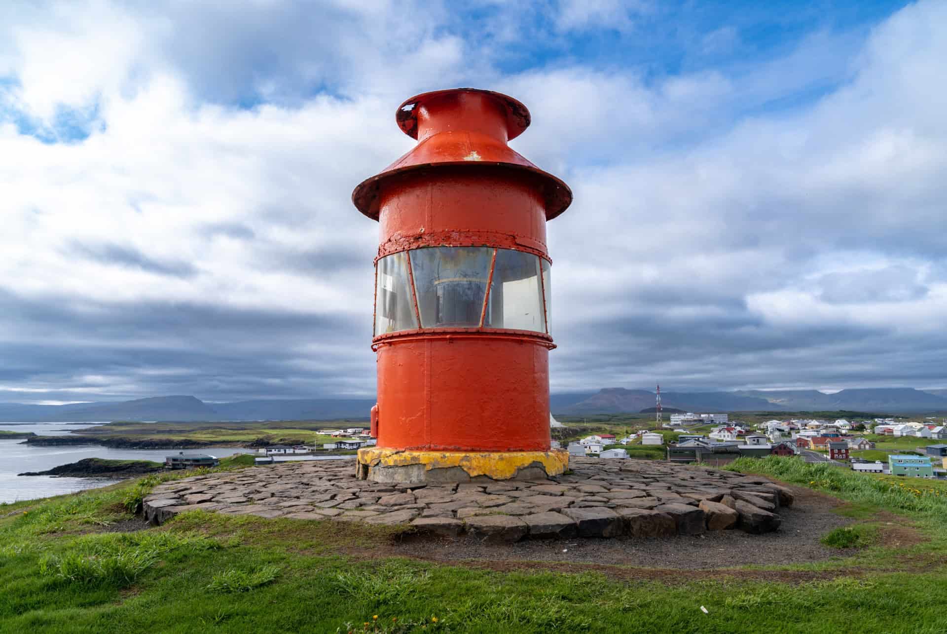 phare ilot de sugandisey