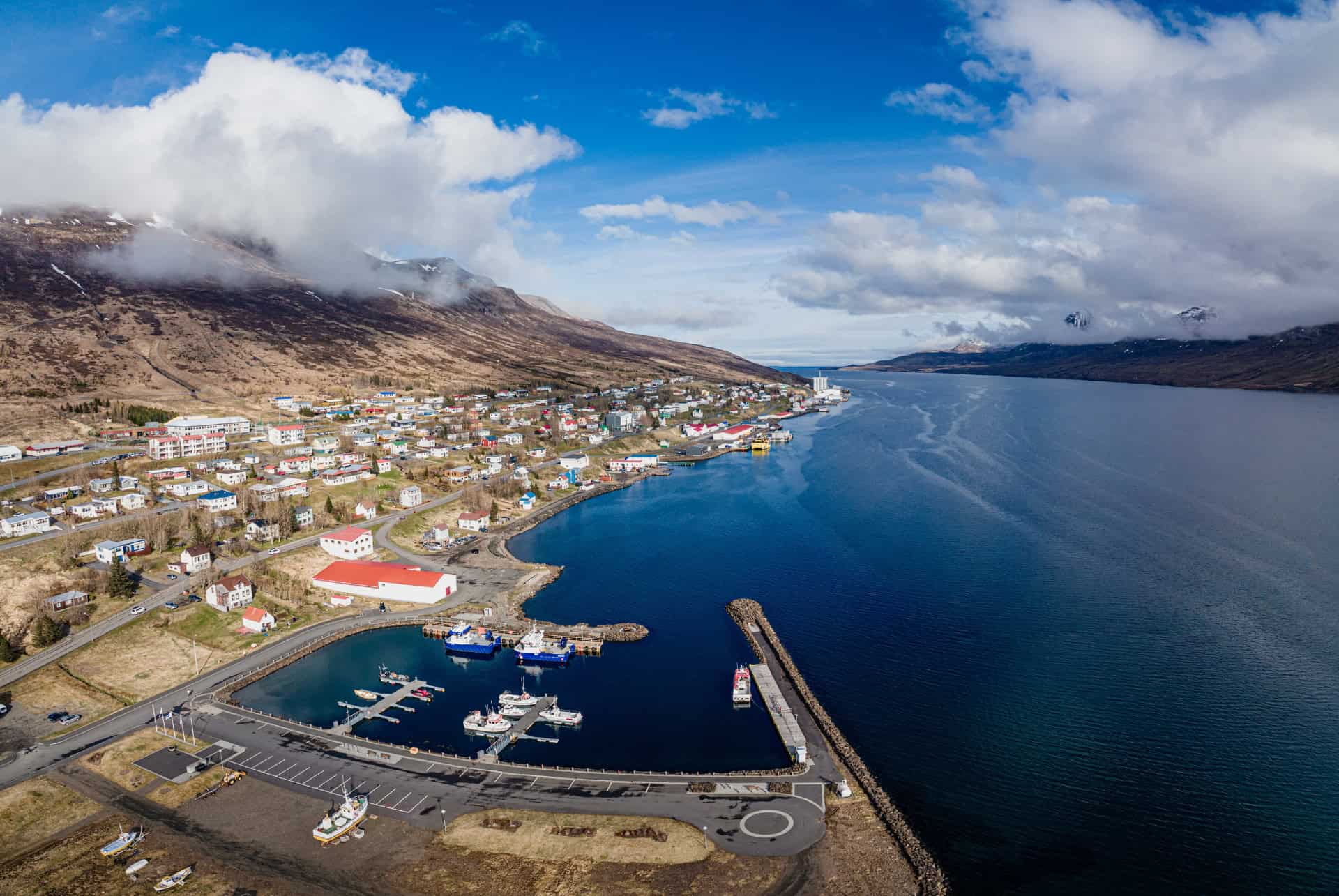 faskrudsfjordur village faskrudsfjordur village